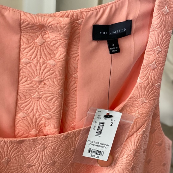 Spring sleeveless dress. The Limited. Size 2 cantaloupe color. NWT - Picture 3 of 4